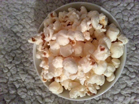 SwankyLuv: Snack Reviews: Kettle Brand Popcorn