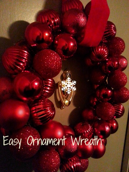 SwankyLuv: Easy Ornament Wreath